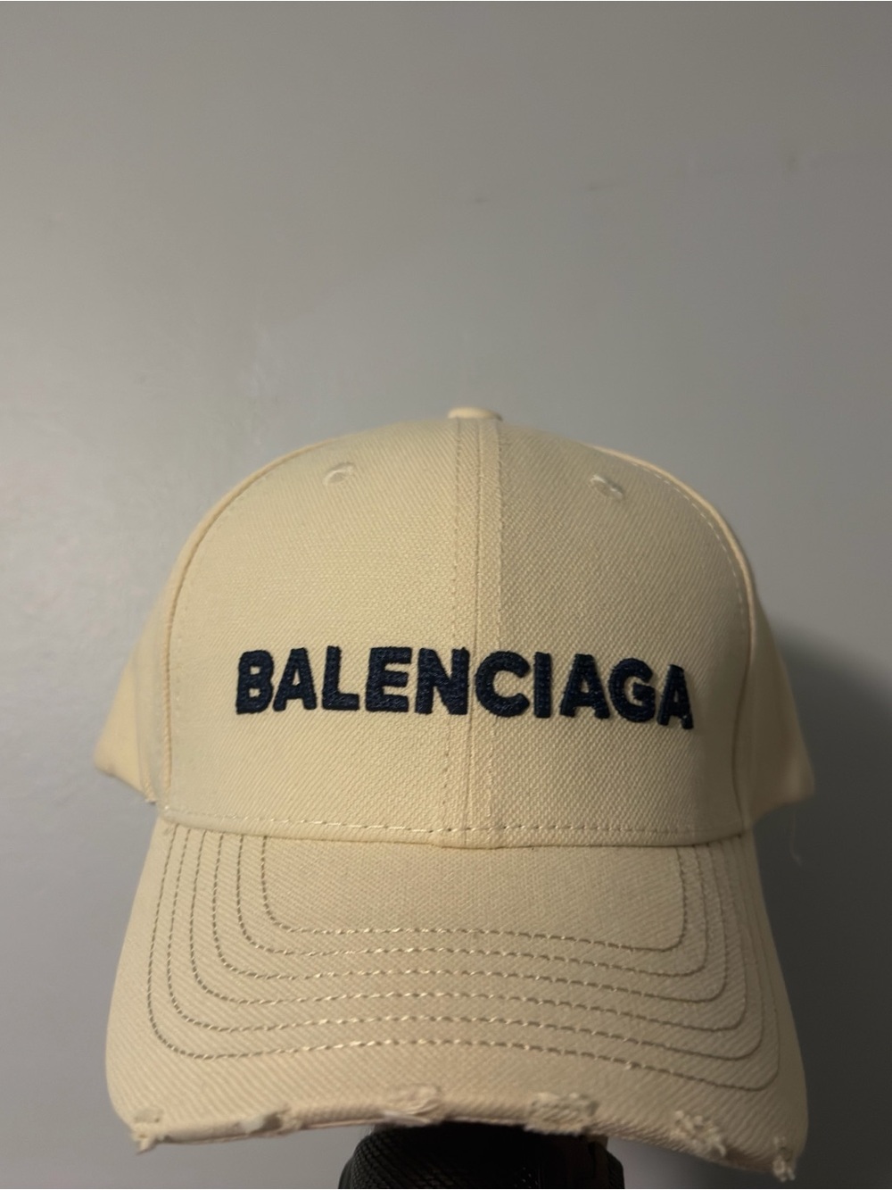 Balenciaga Menβs Cream Baseball Cap with Black Logo